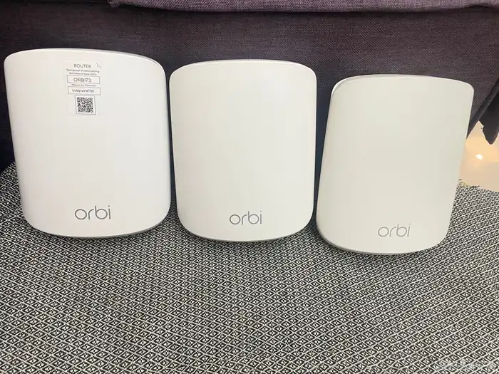 نظام شبكة Orbi Mesh WiFi 6 من NETGEAR 1