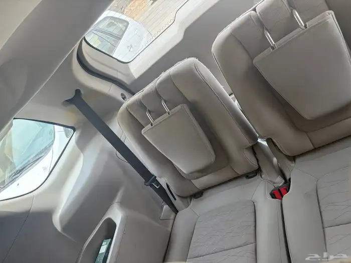 ford explorer 2012 black colour 14