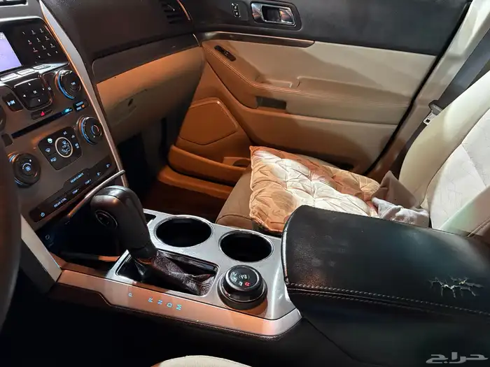 ford explorer 2012 black colour 7