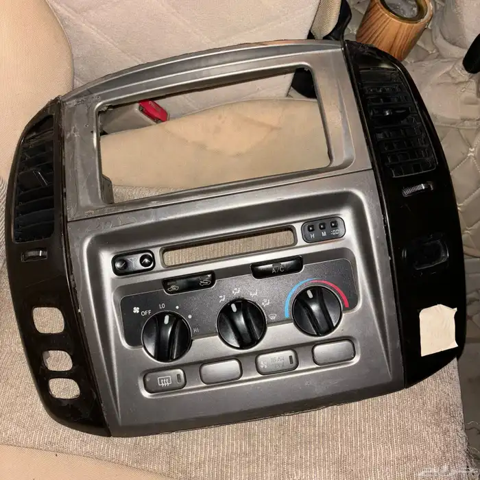 ديكور مسجل ومكيف لاندكروزر 1