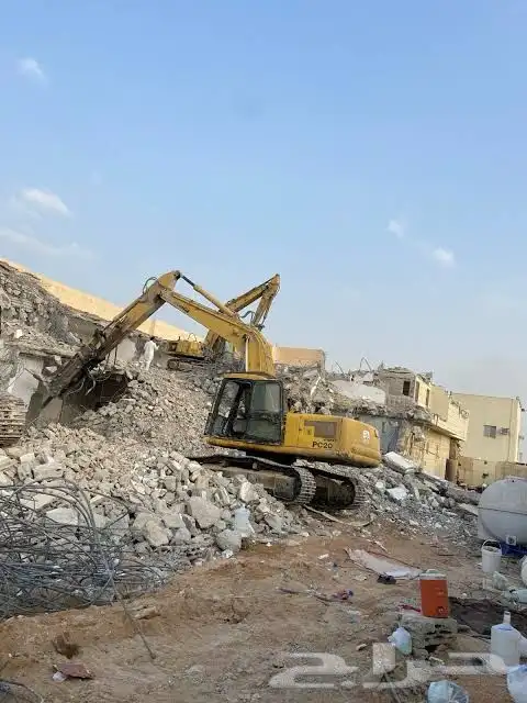 هدم مباني مقابل الحديد 0