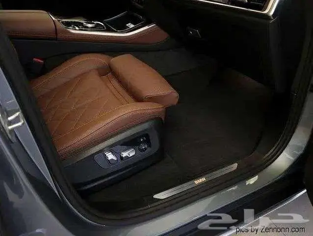 للبيع بي ام دبليو X5 موديل 2026 BMW X5 xDrive40i 4