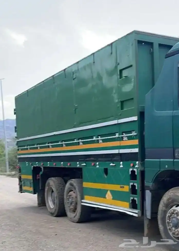 صندوق لوري 7 ونص للبيع 1