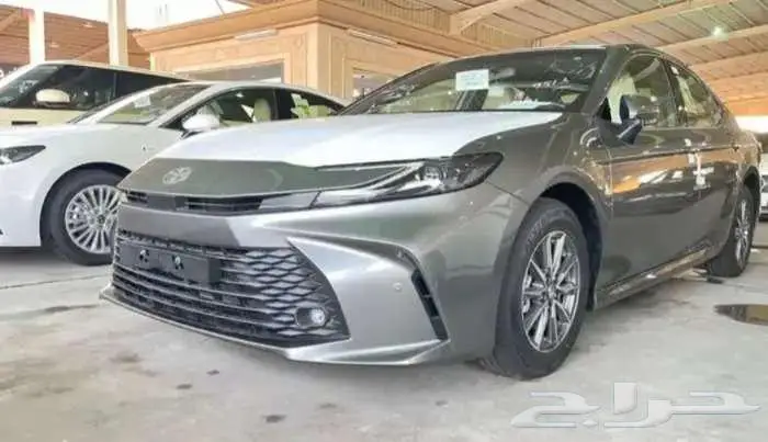تويتا كامري بنزين استاندر 2025 كاش وتقسيط 13