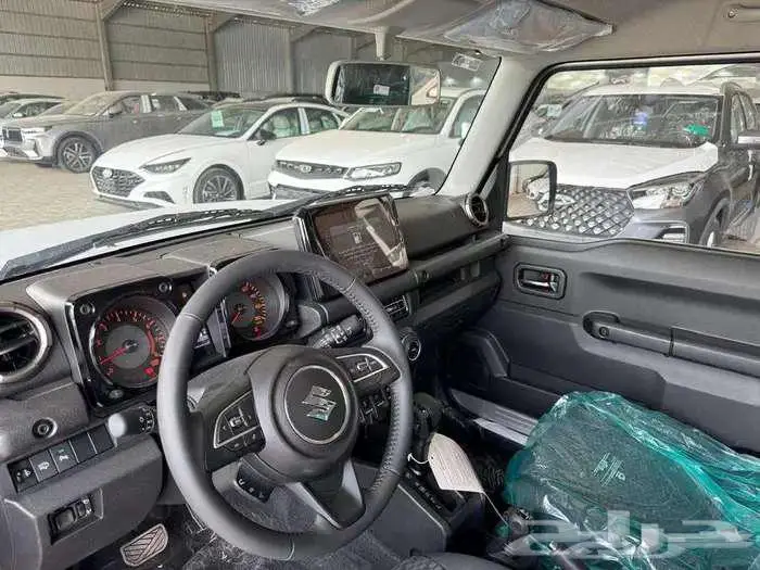 سوزوكي جمني 2025 5 ابواب 4