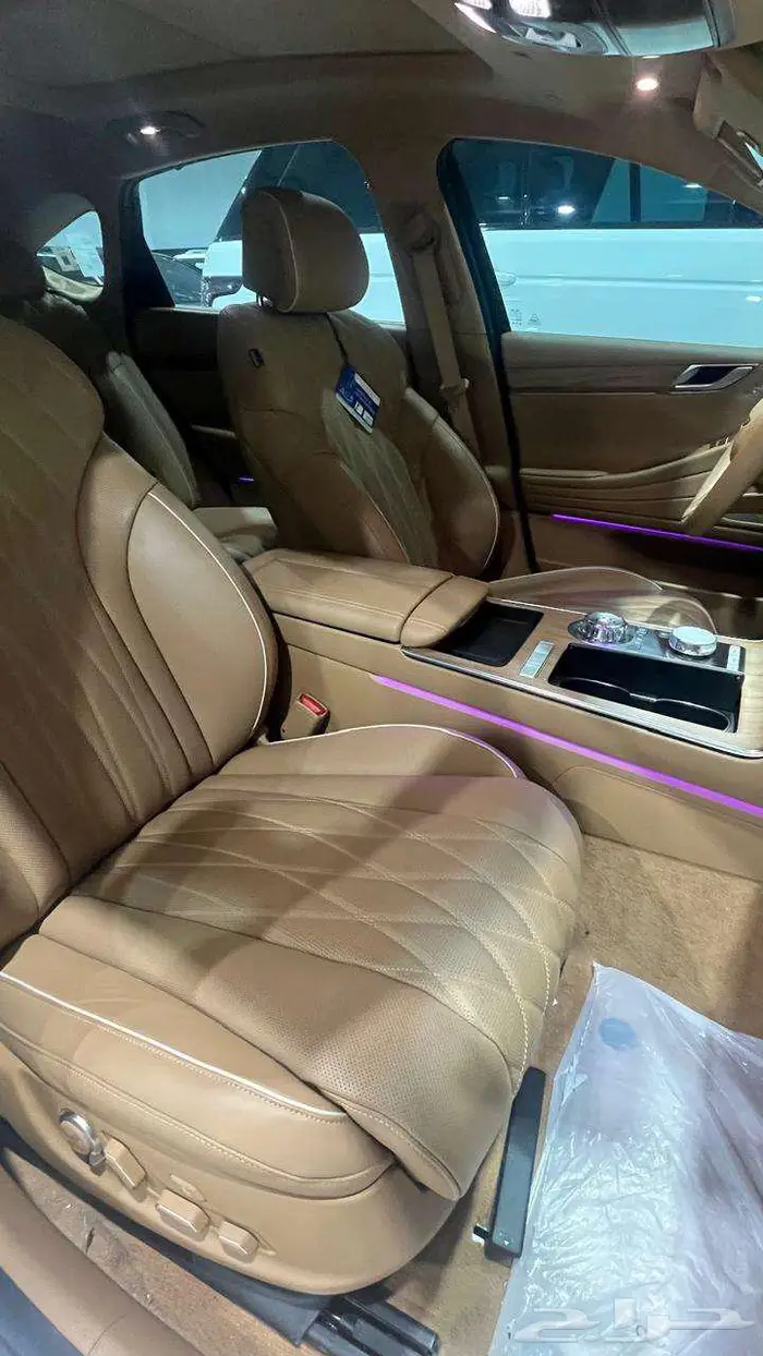 جنسس رويال 2025 G80 ( بحالة الوكالة ) 46