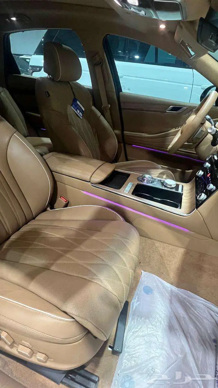 جنسس رويال 2025 G80 ( بحالة الوكالة ) 45