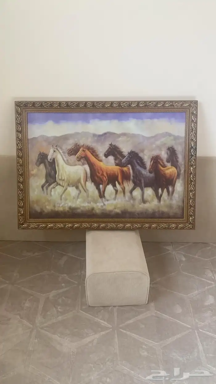 لوحات وتحف شبه جديده وثقيله 0