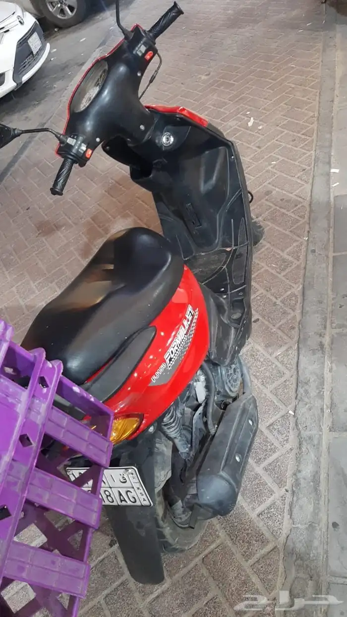 دباب نظيف مع استمارة ولوحه توصيل طلبات 0