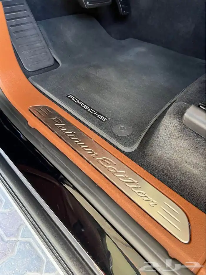 2017 Porsche Cayenne - Platinum Edition 3