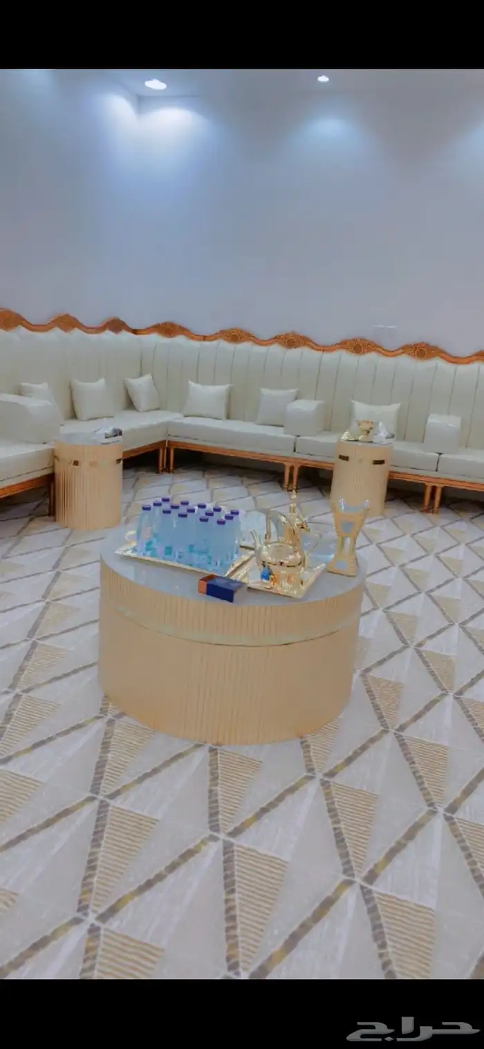 مجلس رجال كامل السعر7000 قابل لتفاوض 0