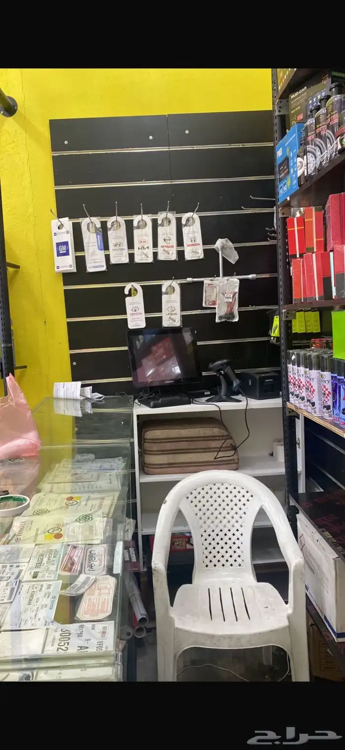محل زينة سيارات للبيع 0