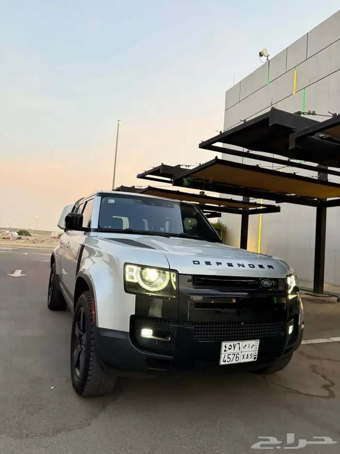 ديفنيدر HSE مقاس 110 2020 7 ركاب فل كامل 8