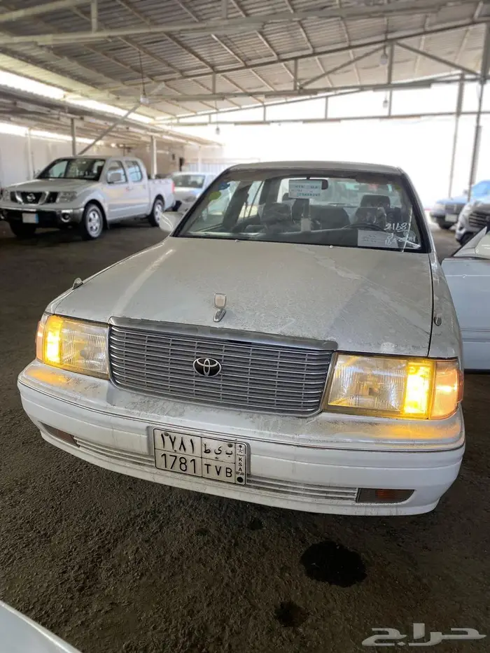 تويوتا كراون 1998 23