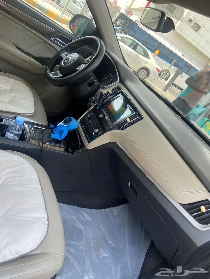 ام جي RX5 6
