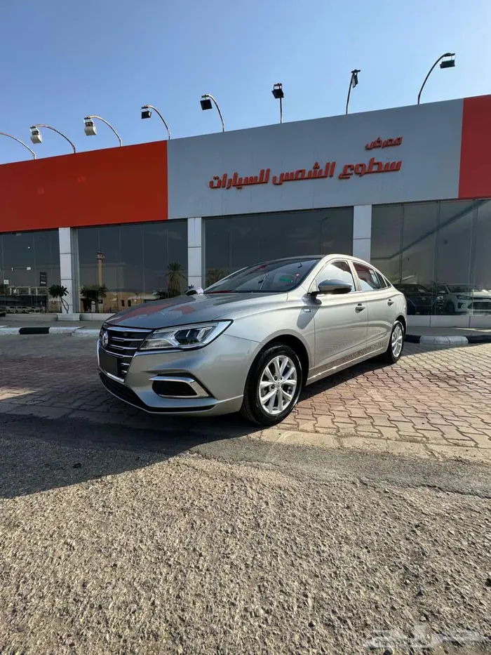 ام جي 5 موديل 2025 استاندر كاش و اقساط أقل سعر 0