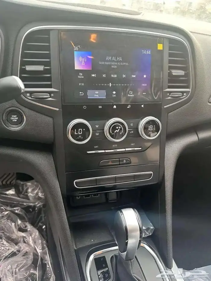 رينو ميجان سمارت موديل  2024 4