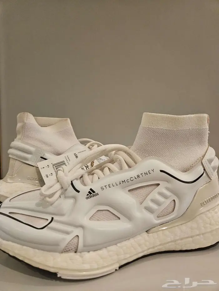 حذاء ماركة adidas بالتعاون مع stellamccatney جديد 0