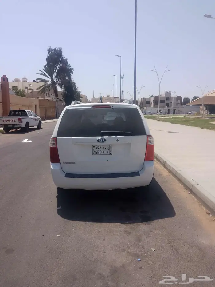 كيا كارنفال 2012 7
