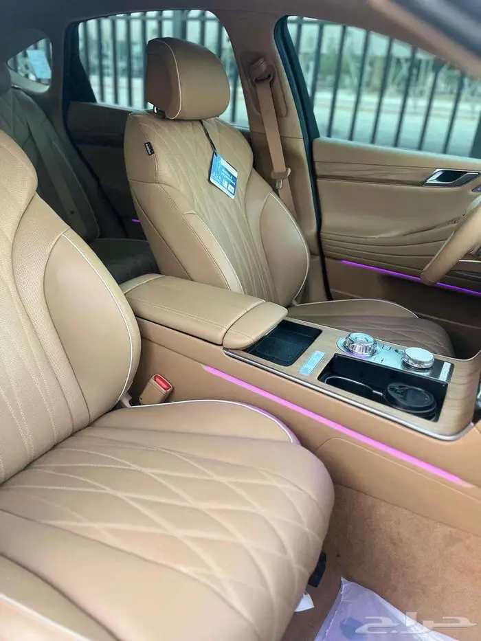 جنسس رويال 2025 G80 ( بحالة الوكالة ) 31