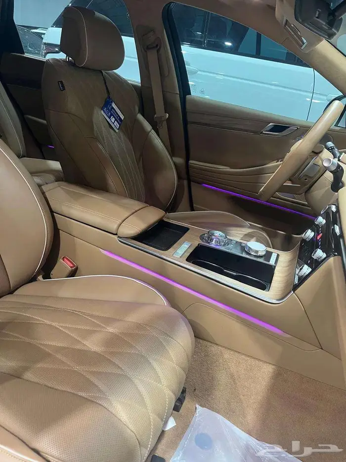جنسس رويال 2025 G80 ( بحالة الوكالة ) 48