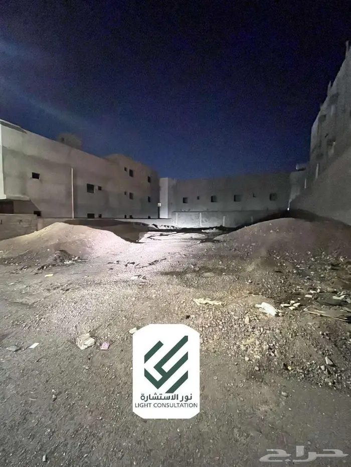 للبيع ارض سكنية على موقف حمراء ح 1