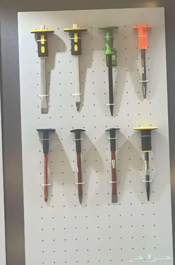 مواد بناء وعدد يدويه 16