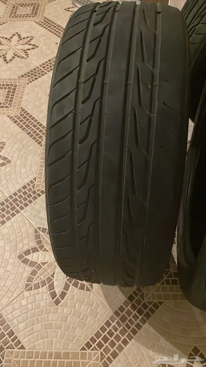 للبيع كفرات مقاس 22 45 285 نص عمر بحاله جيده 3