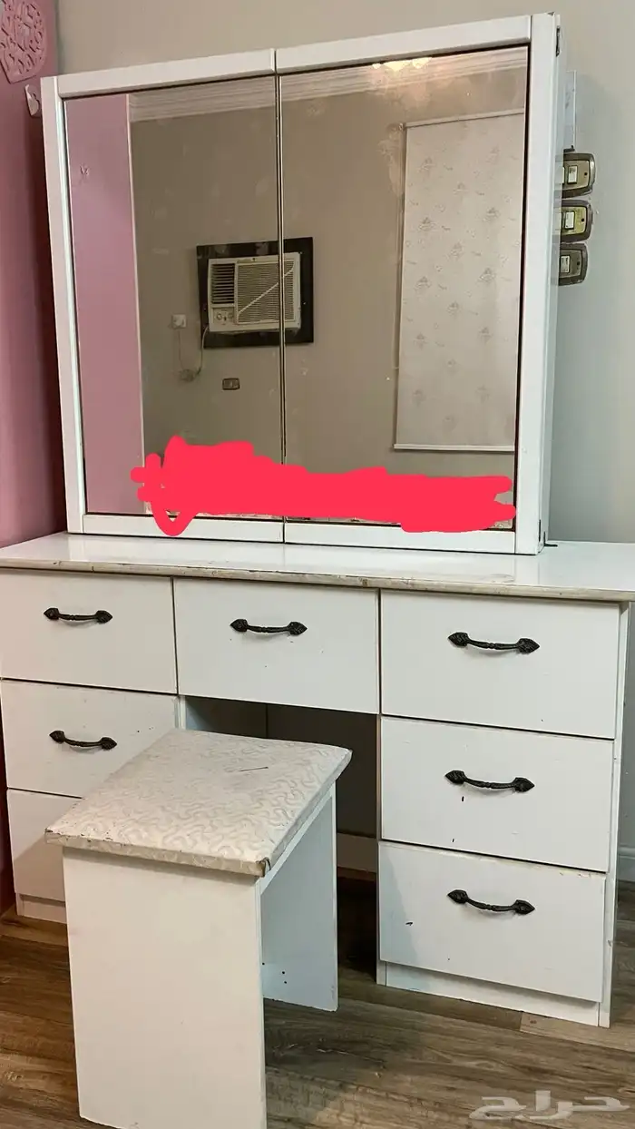 دولاب ملابس 1