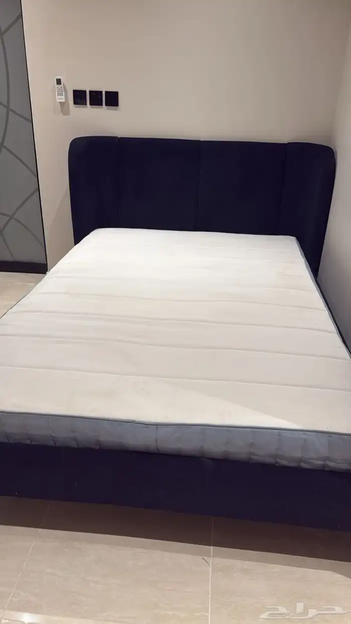 للايجار غرفه وصاله مؤثث الخبر حي الحمرا 4