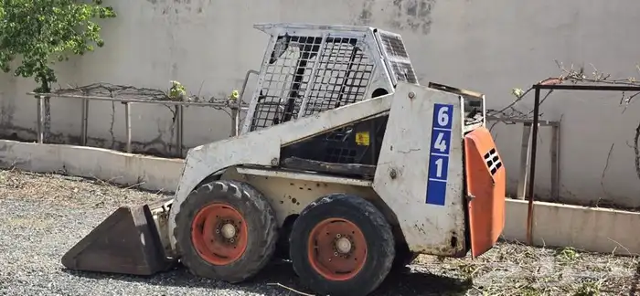 بوبكات موديل 95 شغال و نظيف للإيجار او للبيع 0