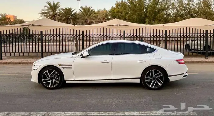 جنسس رويال 2025 G80 ( بحالة الوكالة ) 4