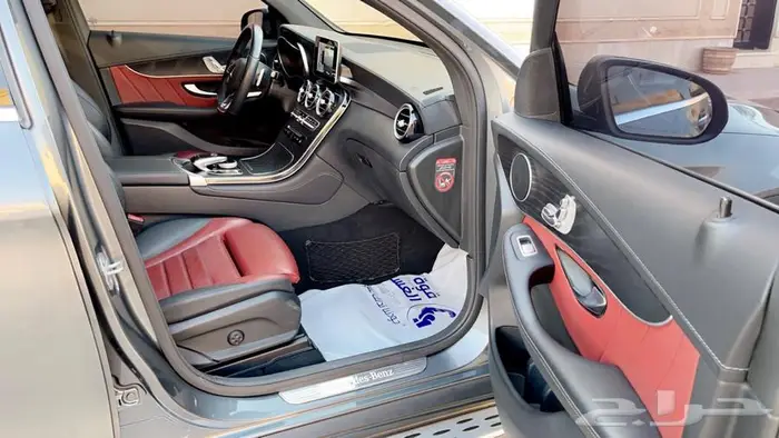 مرسيدس GLC250 AMG كوبيه نظيف جدا 25
