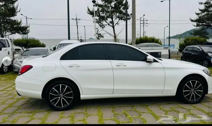 مرسيدس بينز c200 موديل 2020 بطاقة جمركية 22