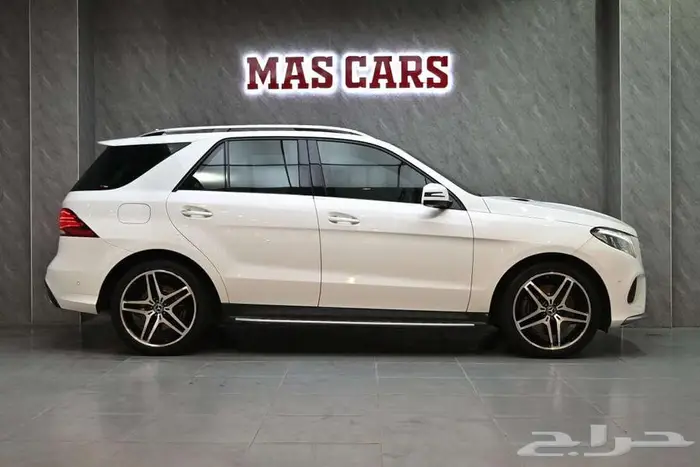 مرسيدس GLE400 2018 سعودي 3