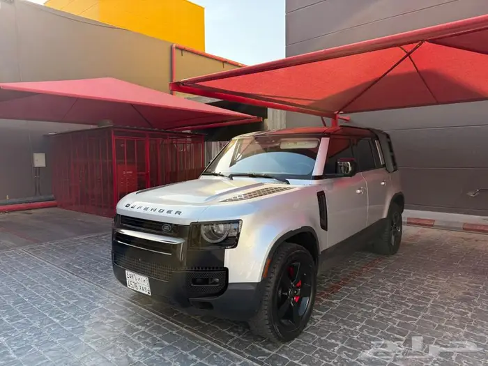 ديفنيدر HSE مقاس 110 2020 7 ركاب فل كامل 9