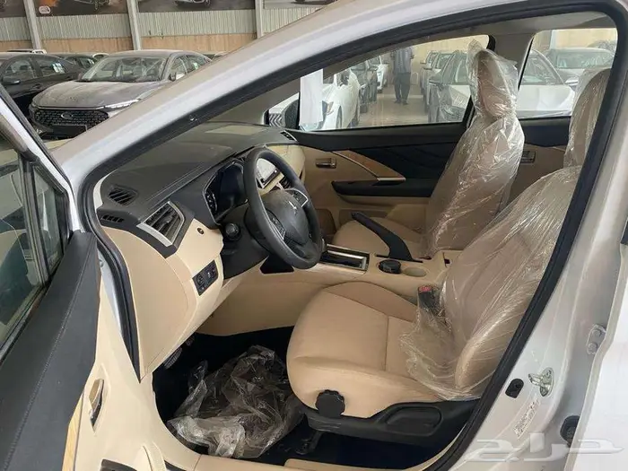 متيسوبيشى اكسباندر هاى لاين جنوط شاشه كاميرا 2025 9