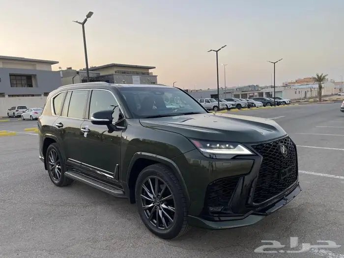 لكزس LX600 اف سبورت بريمي 1