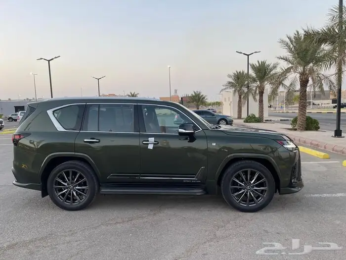 لكزس LX600 اف سبورت بريمي 2