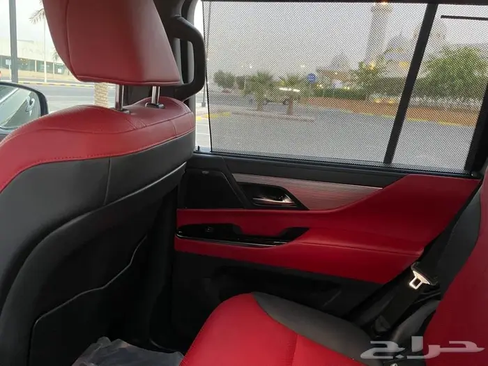 لكزس LX600 اف سبورت بريمي 11
