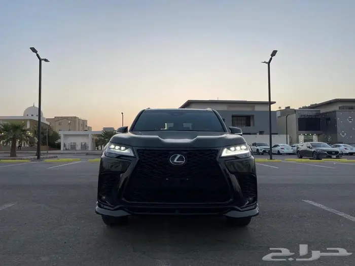 لكزس LX600 اف سبورت بريمي 0