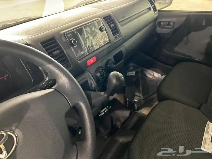 تويوتا هايس 2025 بضاعة مع ركاب بنزين خليجي بالنقد والتقسيط 5