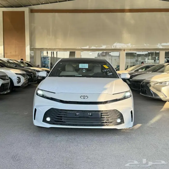 كامري LE هايبرد 2025 0