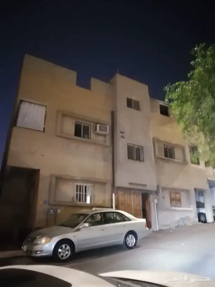 عماره سكنيه مساحه 322 م 2
