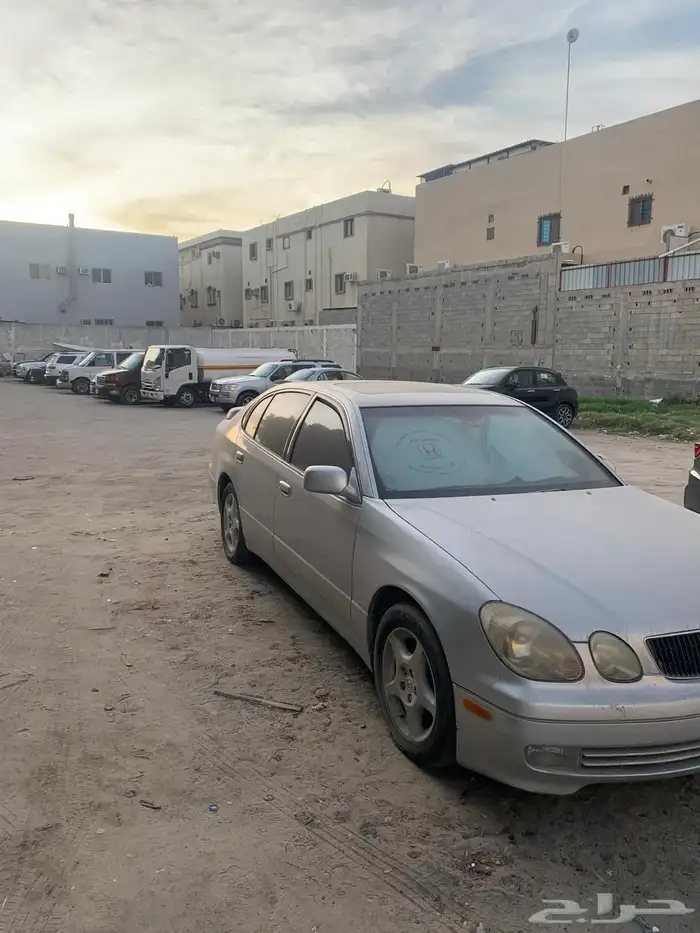 للبيع قطع غيار .. داخليه لون رصاصي 98 إلى 2004 0