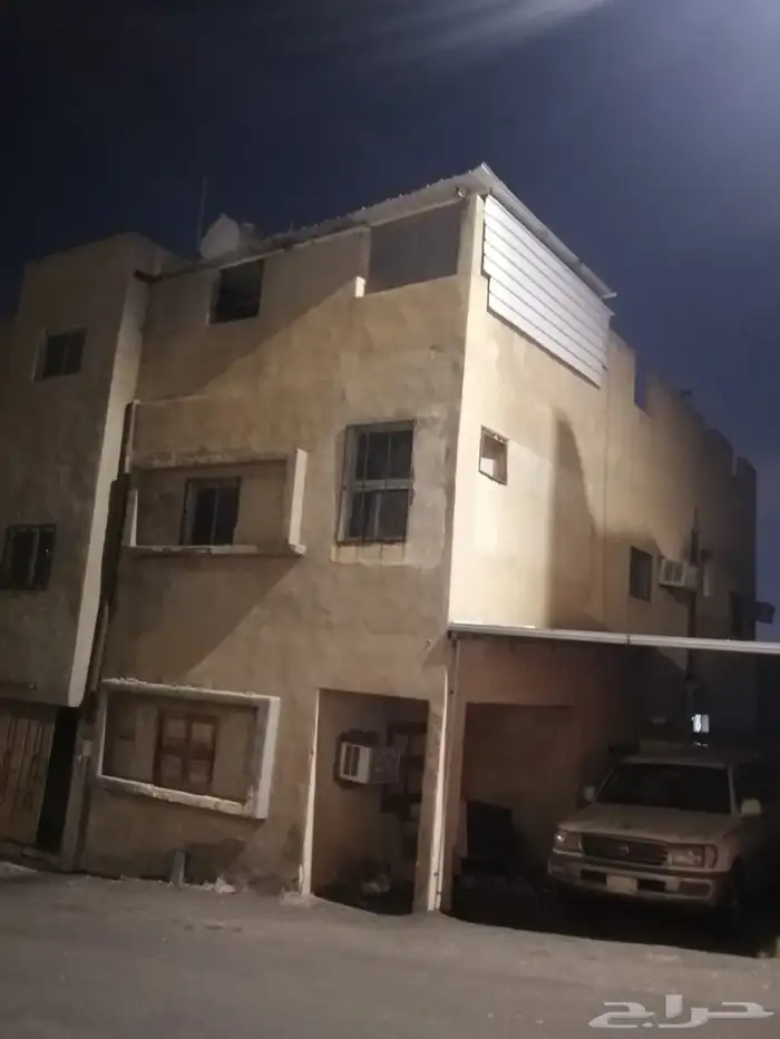 عماره سكنيه مساحه 322 م 4
