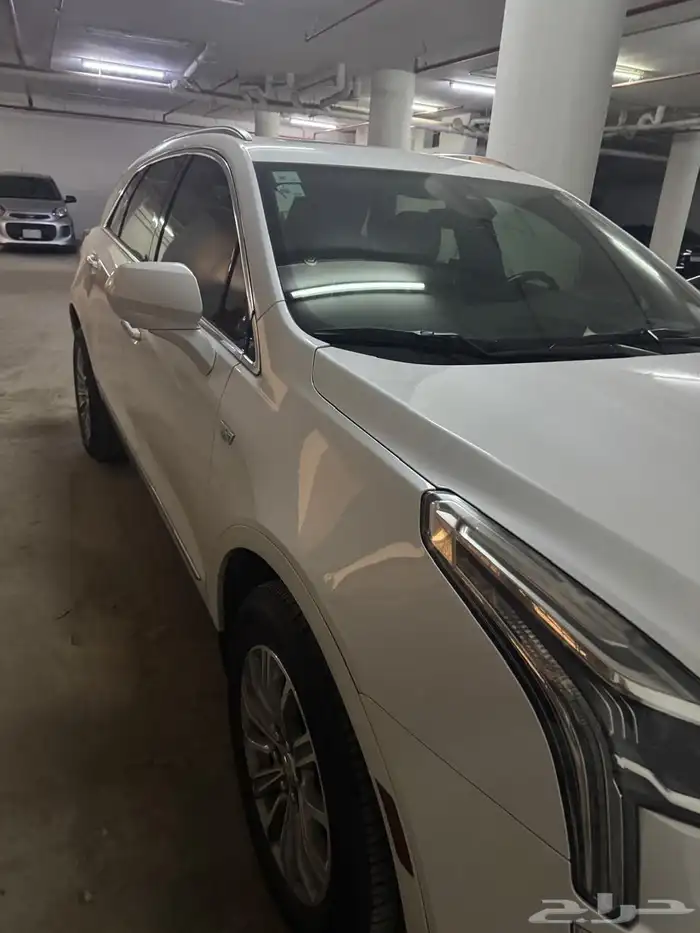 كاديلاك xt5 2017 فل كامل للبيع 1
