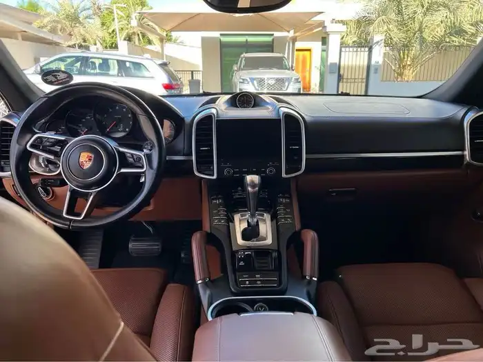2017 Porsche Cayenne - Platinum Edition 2