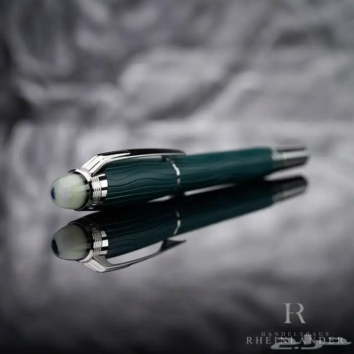 أقلام المشاهير والأثرياء 81