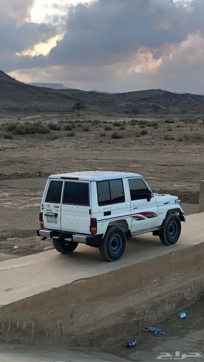 ربع 92مكينه 24 مرهم كامل داخل وخارج مكيف شرط 3